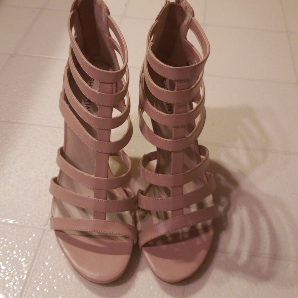 Strappy Light Pink/Beige Heels Size 8